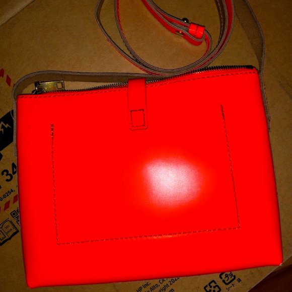 J. Crew Parker Vintage Crossbody Leather Messenger Bag, $17. or less - Picture 2 of 16